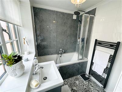Picture 19